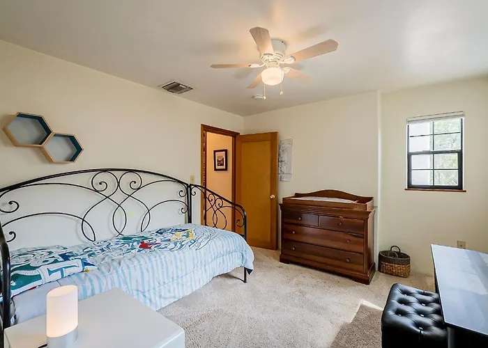 Сasa de vacaciones Haven On Hampton Street *